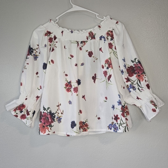 NWT Haute Rogue Floral Off The Shoulder Blouse Size Large - Picture 4 of 7